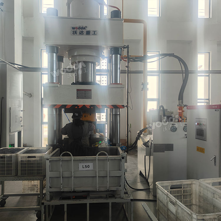 500噸伺服液壓機(jī).jpg