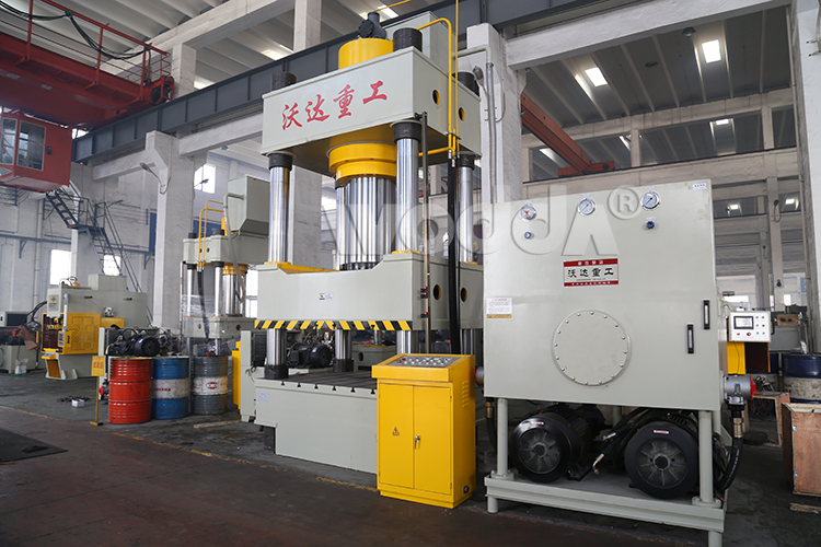 800噸四柱液壓機(jī)廠家